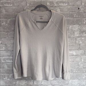American Eagle Outfitters Men's Light Gray Waffle-Knit Crewneck Sweater